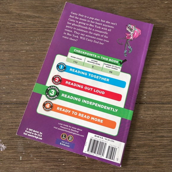 Monster High Catty Noir Finds Her Voice Reading level 3 paperback book - Picture 2 of 3